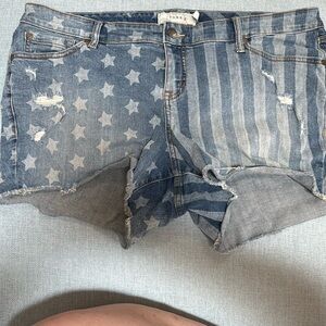 Torrid jean shorts size 18